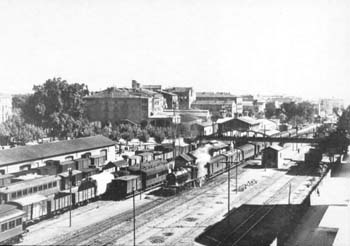 1945